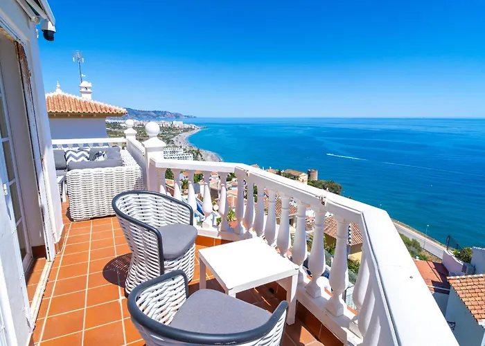 Vista Deluxe By Casasol Villa